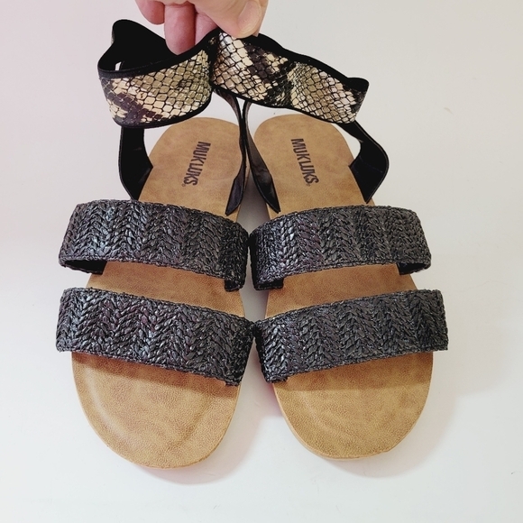 MUK LUKS About Me‎ Snake Skin Strappy Sandals - Picture 2 of 8